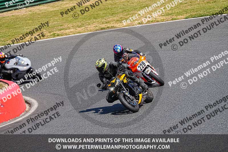 enduro digital images;event digital images;eventdigitalimages;mallory park;mallory park photographs;mallory park trackday;mallory park trackday photographs;no limits trackdays;peter wileman photography;racing digital images;trackday digital images;trackday photos
